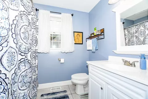 Bath - 307 Charge Pond Rd, Wareham, MA 02571 photo 1 of 3
