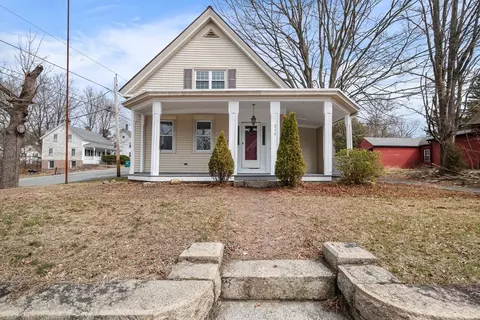 216 Main St, Whitinsville, MA 01588
