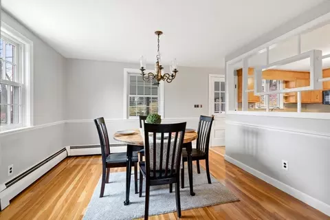Dining - 16 Gregory Rd, Wakefield, MA 01880 photo 2 of 4