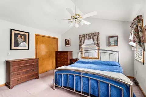 Bedroom - 14 Laurel Dr, Easthampton, MA 01027 photo 2 of 11