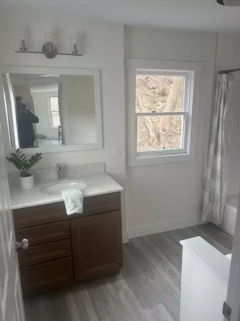 Bath - 22 Rear Lothrop St, Beverly, MA 01915 photo 2 of 5