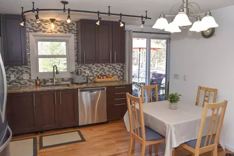 Dining - 84 Longview Dr, Florence, MA 01062 photo 2 of 2