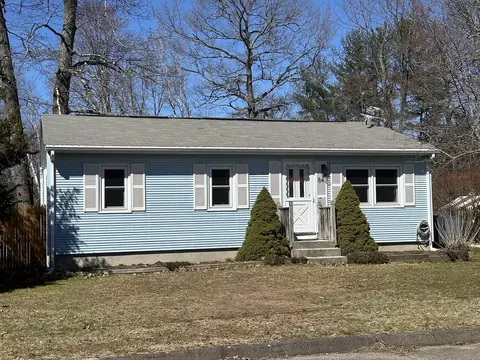84 Longview Dr, Florence, MA 01062