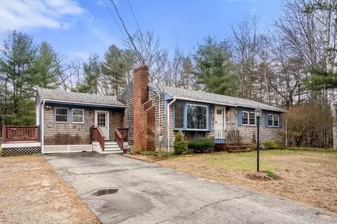 130 Crane Ave N, Taunton, MA 02780