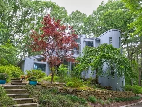 47 Old Orchard Rd, Sherborn, MA 01770
