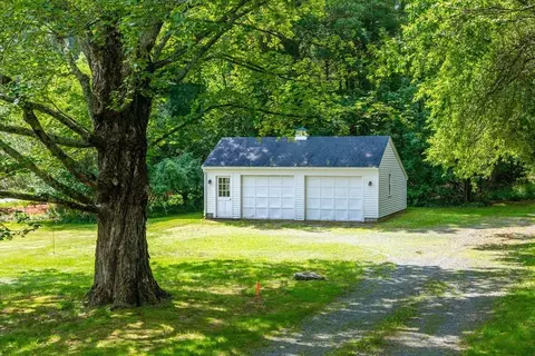 201 Dedham St, Dover, MA 02030 photo 7