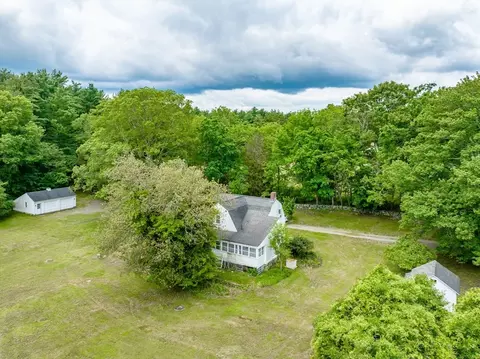 201 Dedham St, Dover, MA 02030 photo 2