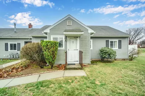 66 Greenwood Ter #66, Chicopee, MA 01022