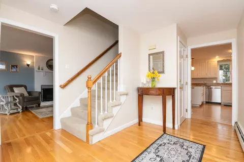 Entry Way - 4 Arrowhead Rd, Walpole, MA 02081 photo 1 of 3