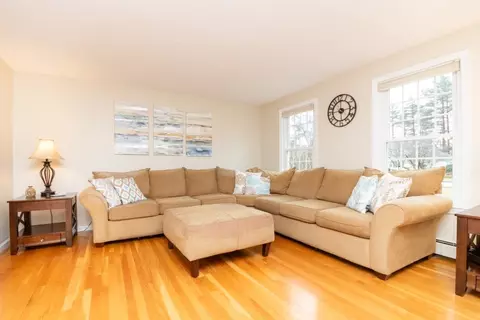 Living - 4 Arrowhead Rd, Walpole, MA 02081 photo 1 of 7