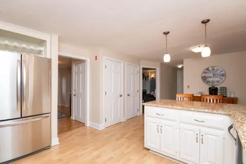 Kitchen - 4 Arrowhead Rd, Walpole, MA 02081 photo 2 of 3