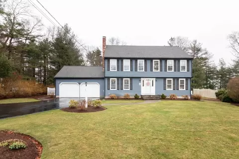 4 Arrowhead Rd, Walpole, MA 02081