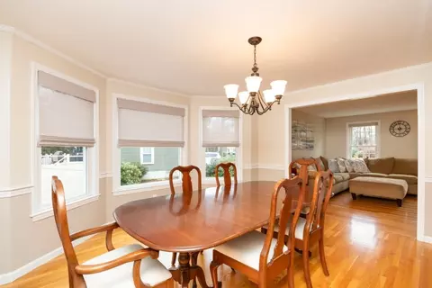 Dining - 4 Arrowhead Rd, Walpole, MA 02081 photo 2 of 2