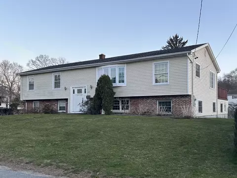 601 Wood St, Somerset, MA 02726