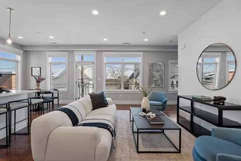 21 Murdock St #B, Somerville, MA 02145