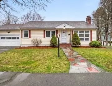 70 Moffatt Rd, Salem, MA 01970