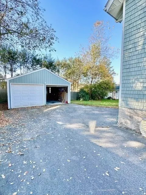 Exterior - 241 Montgomery St, Fall River, MA 02720 photo 5 of 8