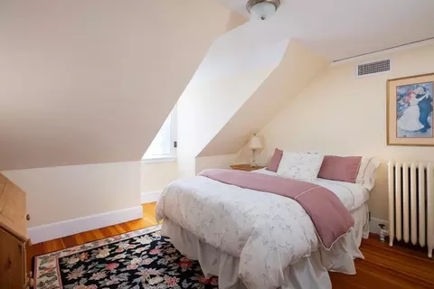 Bedroom - 237 Dean Rd, Brookline, MA 02445 photo 5 of 6