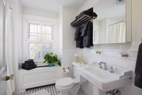Bath - 237 Dean Rd, Brookline, MA 02445 photo 2 of 3