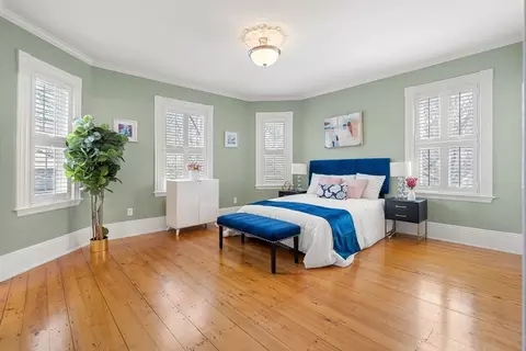 Bedroom - 195 Cypress St #2, Brookline, MA 02445 photo 1 of 5