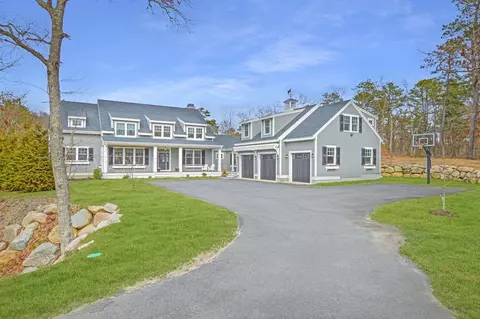 70 Sorrel Cir, Teaticket, MA 02536