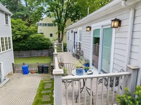 Exterior - 29 Payson Rd, Brookline, MA 02467 photo 6 of 10
