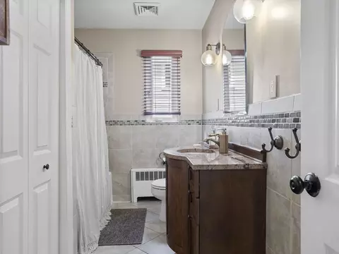 Bath - 29 Payson Rd, Brookline, MA 02467 photo 1 of 3