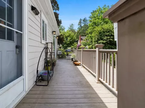 Exterior - 29 Payson Rd, Brookline, MA 02467 photo 7 of 10