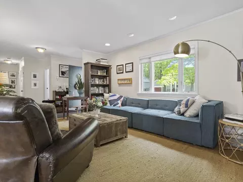 Living - 29 Payson Rd, Brookline, MA 02467 photo 4 of 4