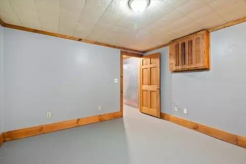 Bedroom - 137 Sutton Rd, Webster, MA 01570 photo 7 of 7