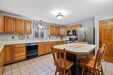 Kitchen - 137 Sutton Rd, Webster, MA 01570 photo 3 of 3