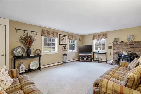 Living - 137 Sutton Rd, Webster, MA 01570 photo 5 of 5