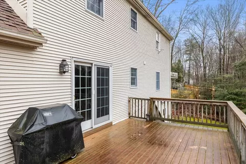 Exterior - 137 Sutton Rd, Webster, MA 01570 photo 6 of 8