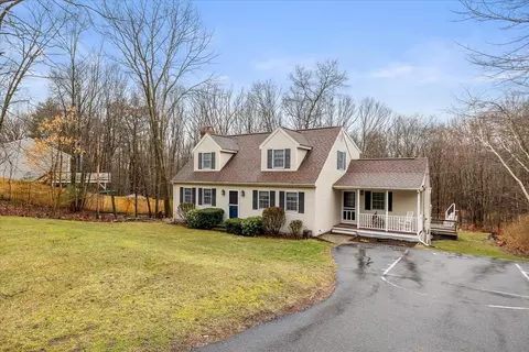 Exterior - 137 Sutton Rd, Webster, MA 01570 photo 2 of 8