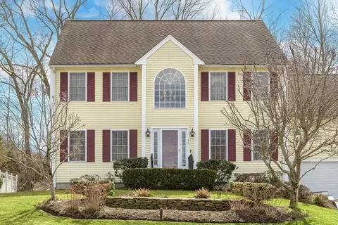 36 Pinnacle Dr, Walpole, MA 02032