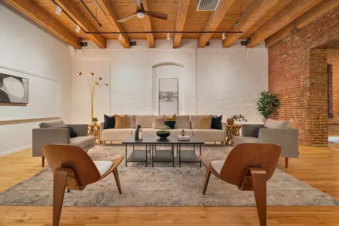21 Wormwood St #209, Boston, MA 02210