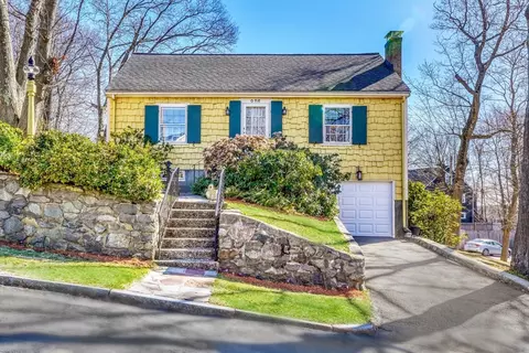 1 Grandview Ave, Melrose, MA 02176