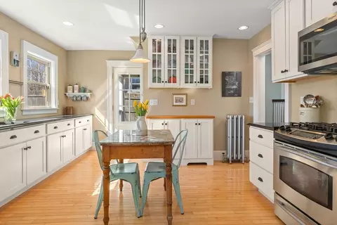 67 Hale St, Beverly, MA 01915