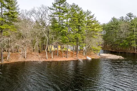 View/Area - 10 Wildwood Ave, Upton, MA 01568 photo 4 of 13