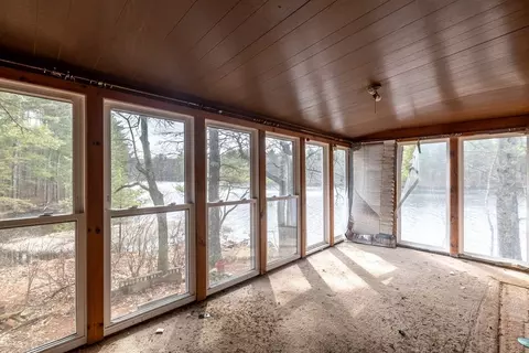 Exterior - 10 Wildwood Ave, Upton, MA 01568 photo 7 of 10