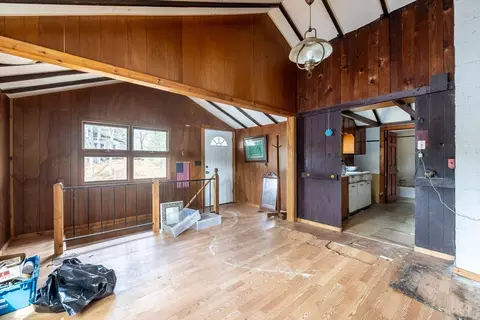 Entry Way - 10 Wildwood Ave, Upton, MA 01568 photo 1 of 1