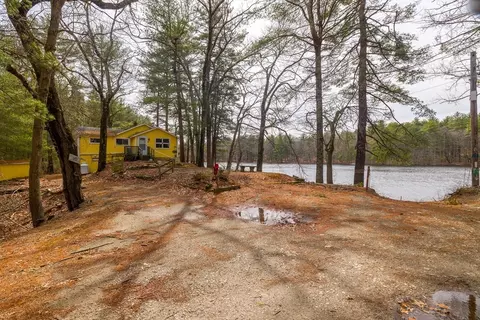 View/Area - 10 Wildwood Ave, Upton, MA 01568 photo 1 of 13