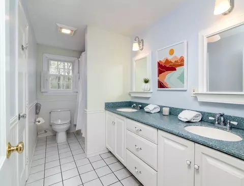 Bath - 6 Hazelwood Dr, Hingham, MA 02043 photo 2 of 3