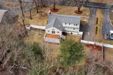 Exterior - 6 Hazelwood Dr, Hingham, MA 02043 photo 6 of 7