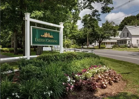 4 Nancy Rd #6, Easton, MA 02375