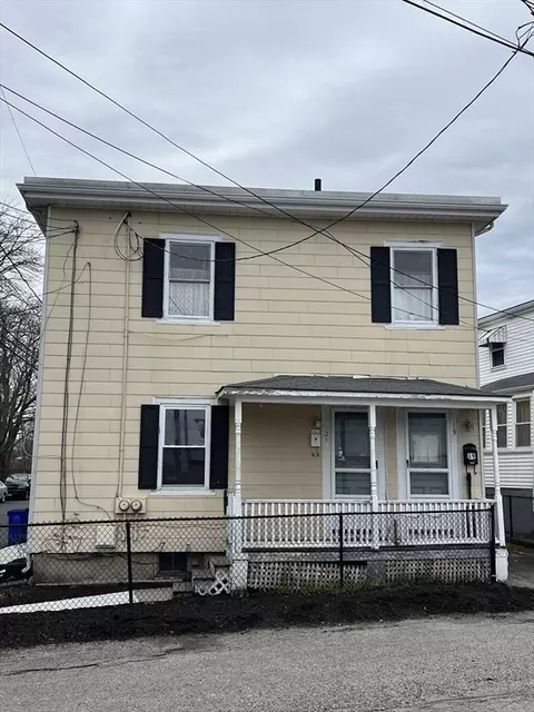 21 Harvey Pl, Newton, MA 02465