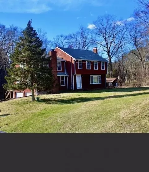 350 Orchard St, Millis, MA 02054