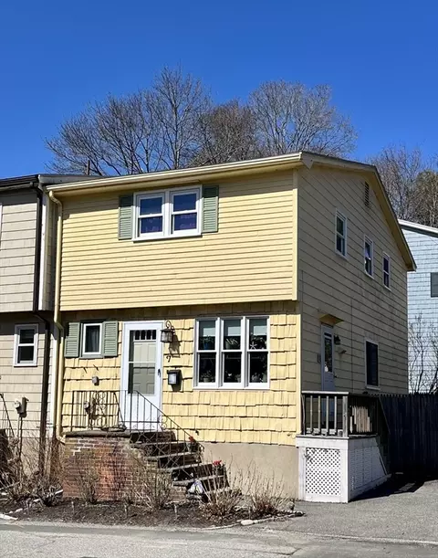 7 Lincoln Park, Marblehead, MA 01945