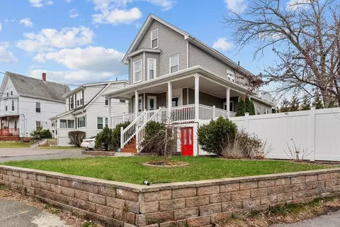 226 Essex St, Saugus, MA 01906