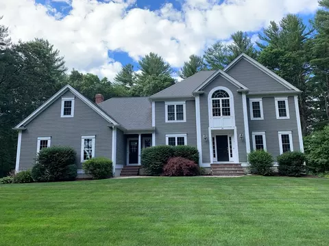 14 Putnam Ln, Grafton, MA 01519